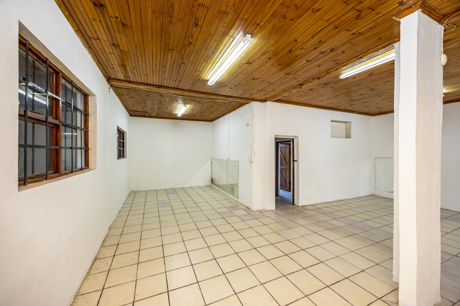Commercial Property for Sale in Quigney Eastern Cape